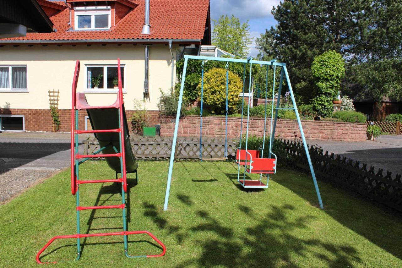 Blumenschein-Ferienwohnung Unne Kirchzell Exteriör bild